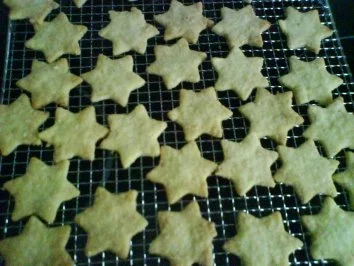 Rezept: Ischler Plätzchen Bild Nr. 3 Ischler Plätzchen - Rezept - Bild Nr. 3