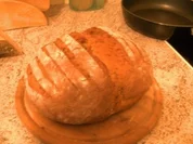 Bauernbrot  mit Zwiebel-Kräuter-Füllung - Rezept