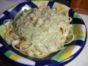 Tagliatelle mit Zucchini-Kräuter-Sauce - Rezept