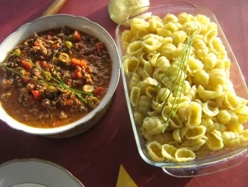 Gorgonzola-Paprika-Hack auf Gnocchi - Rezept - Bild Nr. 10