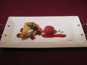 Krokant mit Himbeeren und Tahiti-Vanilleschaum - Rezept