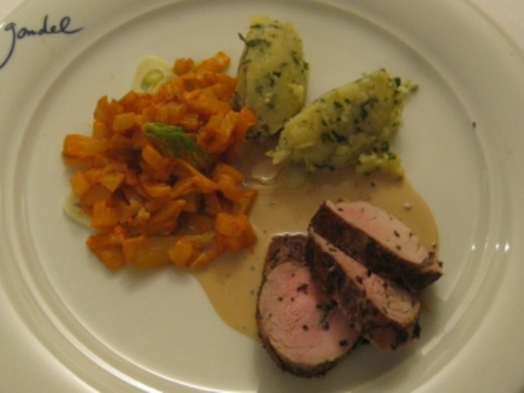 Schweinefilet in Rosmarin-Salzkruste mit Stampfkartoffeln und ...