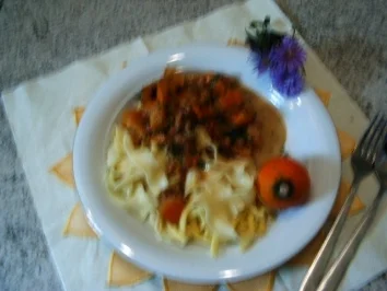 Rezept: Kürbis mit Bandnudeln und Schinken Kürbis mit Bandnudeln und Schinken - Rezept