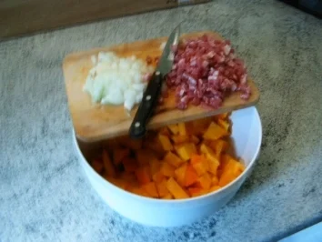 Rezept: Kürbis mit Bandnudeln und Schinken Bild Nr. 3 Kürbis mit Bandnudeln und Schinken - Rezept - Bild Nr. 3