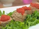 Pochiertes Kalbsfilet mit Paprika und Rucola - Rezept