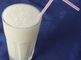 Rezept: Getränk - Pfirsich-Kokos-Milchshake Getränk - Pfirsich-Kokos-Milchshake - Rezept