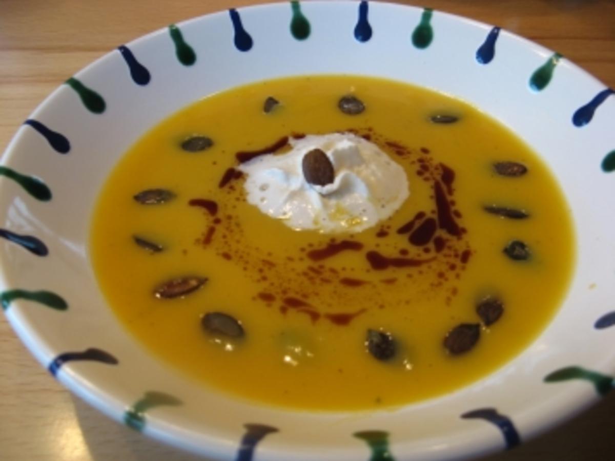 Kürbis-Wein-Creme-Suppe - Rezept mit Bild - kochbar.de