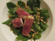 Spinatsalat mit gebratenen Fetakäse und Serranoschinken - Rezept