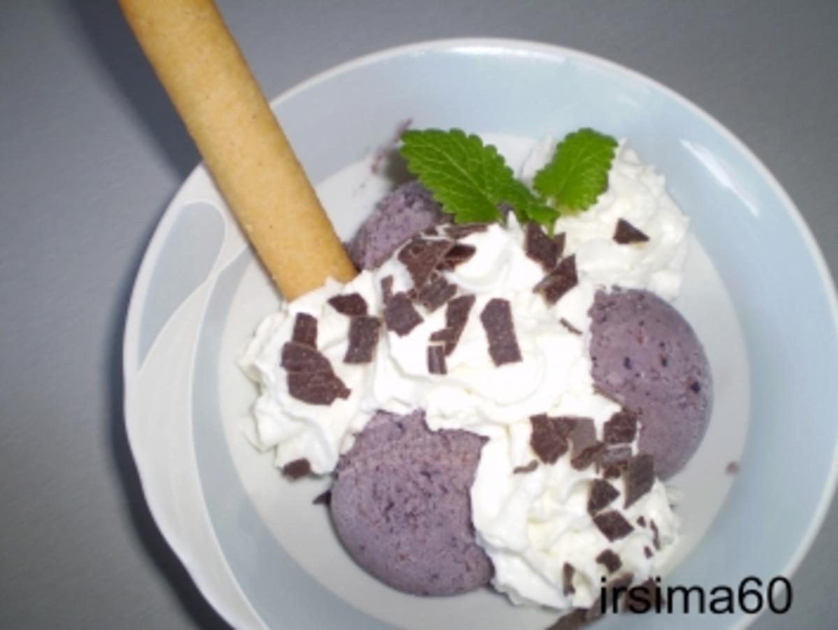 Heidelbeereis mit Heidelbeeren und Milch - Rezept mit Bild - kochbar.de