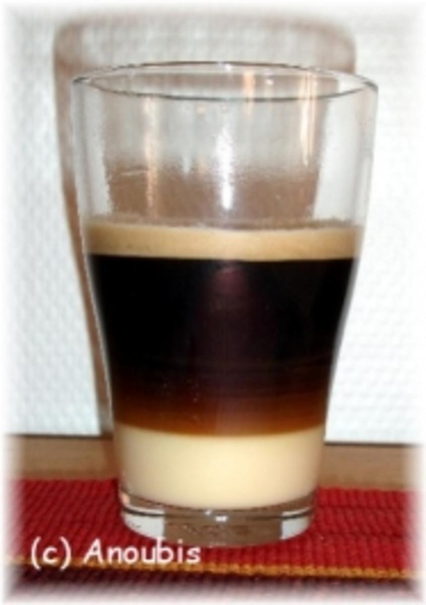 Heißgetränk - Espresso mit Eierlikör - Rezept