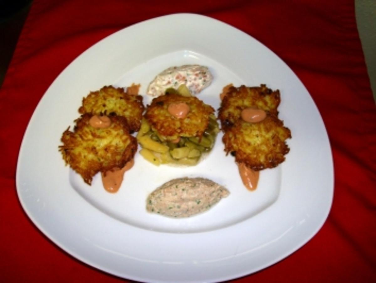Lachsmousse & Thunfischmousse mit kleinen Röstis als Vorspeise - Rezept