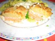 Zitronenlachs unter einer Parmesankruste mit Zitronensauce an Tagliatelle - Rezept