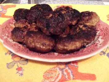 Würzig-scharfe Buletten - Rezept