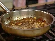 Rezept: Lammlachs mit Haselnüssen, Aprikose und Portulaksalat mit Sauerampfer Bild Nr. 9 Lammlachs mit Haselnüssen, Aprikose und Portulaksalat mit Sauerampfer - Rezept - Bild Nr. 9