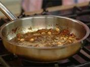 Lammlachs mit Haselnüssen, Aprikose und Portulaksalat mit Sauerampfer - Rezept - Bild Nr. 9