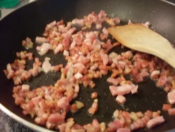 Rezept: Kürbisstrudel mit Knoblauchsauce Bild Nr. 4 Kürbisstrudel mit Knoblauchsauce - Rezept - Bild Nr. 4