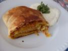 Kürbisstrudel mit Knoblauchsauce - Rezept