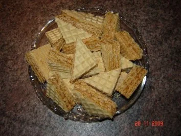 Rezept: Weihnachtsplätzchen : Ungarische Waffelschnitten Weihnachtsplätzchen : Ungarische Waffelschnitten - Rezept