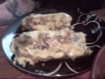 Hauptgericht: Baguette, gefüllt und überbacken - die Ausgabe für meinen Mann - Rezept - Bild Nr. 2