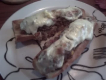 Hauptgericht: Baguette, gefüllt und überbacken - die Ausgabe für meinen Mann - Rezept - Bild Nr. 3