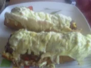 Hauptgericht: Baguette, gefüllt und überbacken - die Ausgabe für meinen Mann - Rezept