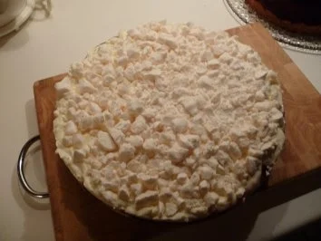 SchneeflockenTorte mit Amarenakirschen - Rezept - Bild Nr. 5