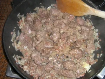 Rezept: Burgunder-Gulasch Bild Nr. 4 Burgunder-Gulasch - Rezept - Bild Nr. 4