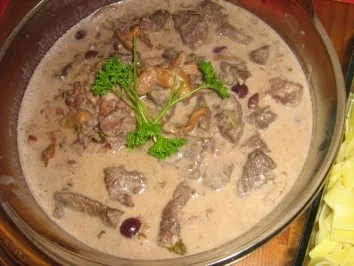 Rezept: Burgunder-Gulasch Bild Nr. 8 Burgunder-Gulasch - Rezept - Bild Nr. 8