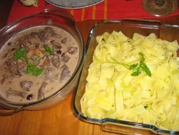 Rezept: Burgunder-Gulasch Bild Nr. 9 Burgunder-Gulasch - Rezept - Bild Nr. 9