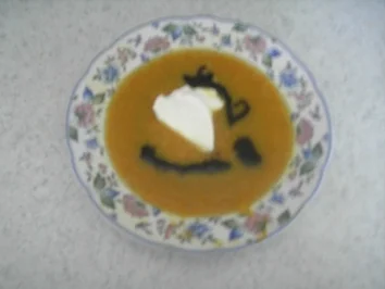 Rezept: Suppen - Möhren-Ingwer-Suppe Suppen - Möhren-Ingwer-Suppe - Rezept