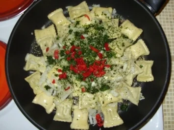 Rezept: Mini-Maultaschen-Pfanne Bild Nr. 3 Mini-Maultaschen-Pfanne - Rezept - Bild Nr. 3