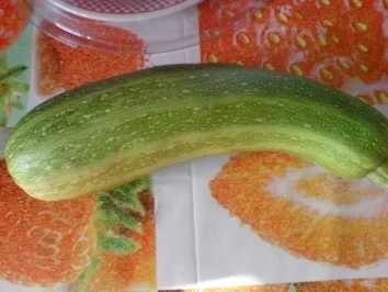 Ein Nest aus frischem Gartengemüse mit gefüllten Hähnchenschnitzel - Rezept - Bild Nr. 5