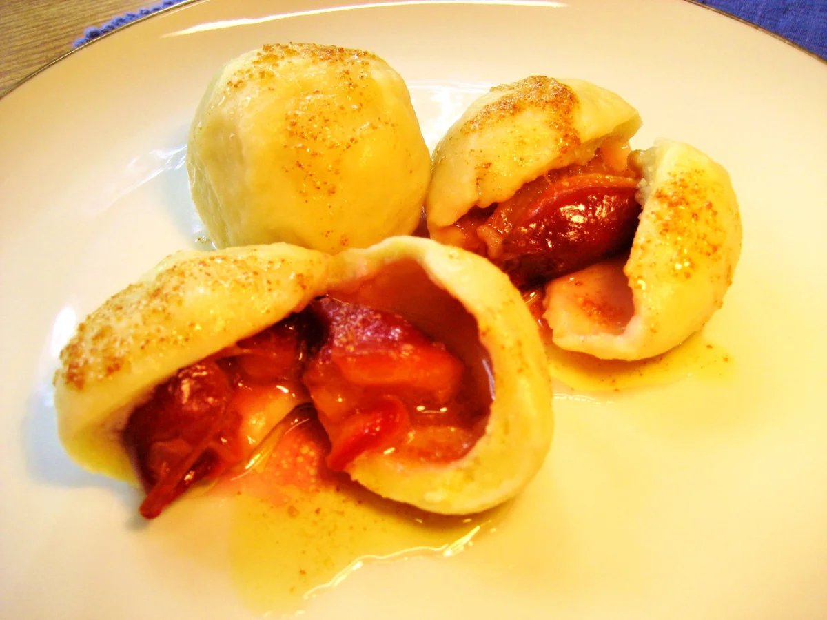 Pflaumenklöße nach Mutters Rezept - Rezept - Bild Nr. 8839