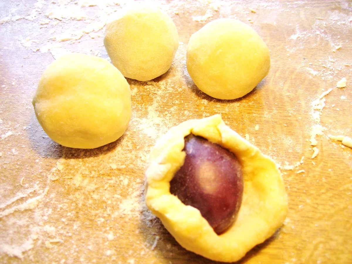 Pflaumenklöße nach Mutters Rezept - Rezept - Bild Nr. 8844