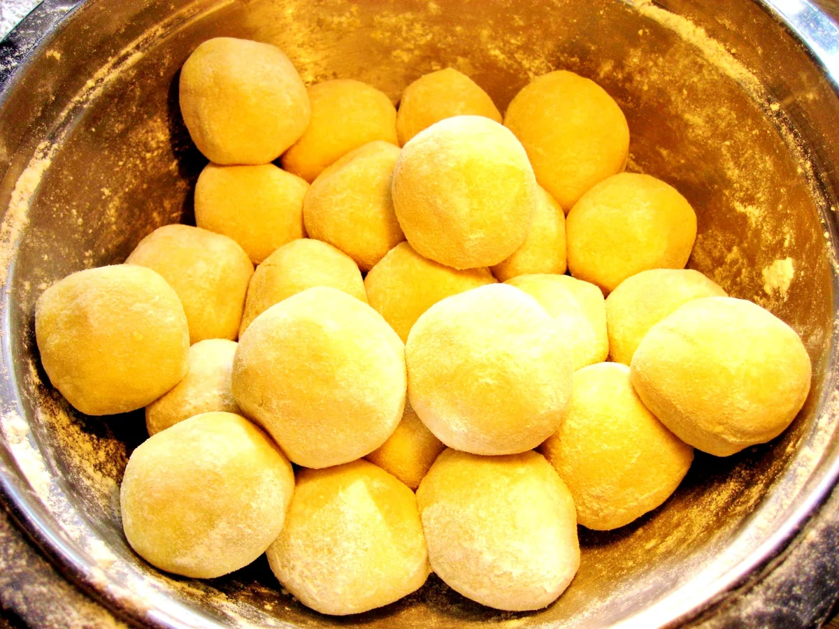 Pflaumenklöße nach Mutters Rezept - Rezept - Bild Nr. 8848