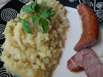 Rezept: Weißkohlgemüse mit Mettwürstchen Bild Nr. 4 Weißkohlgemüse mit Mettwürstchen - Rezept - Bild Nr. 4