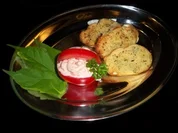 Tomatenkörbchen mit Krabbencocktail gefüllt - Rezept