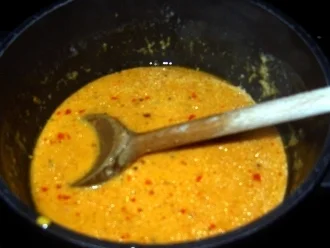 Rezept: Ingwerhackbällchen mit Gemüse-Bulgur und Ajvarsoße Bild Nr. 9 Ingwerhackbällchen mit Gemüse-Bulgur und Ajvarsoße - Rezept - Bild Nr. 9