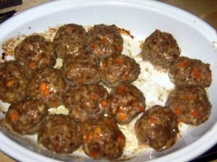 Rezept: Ingwerhackbällchen mit Gemüse-Bulgur und Ajvarsoße Bild Nr. 10 Ingwerhackbällchen mit Gemüse-Bulgur und Ajvarsoße - Rezept - Bild Nr. 10