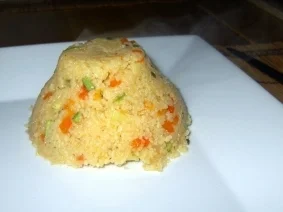 Rezept: Ingwerhackbällchen mit Gemüse-Bulgur und Ajvarsoße Bild Nr. 11 Ingwerhackbällchen mit Gemüse-Bulgur und Ajvarsoße - Rezept - Bild Nr. 11