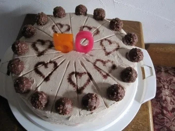 Rocher- Torte (Ferrero) - Rezept