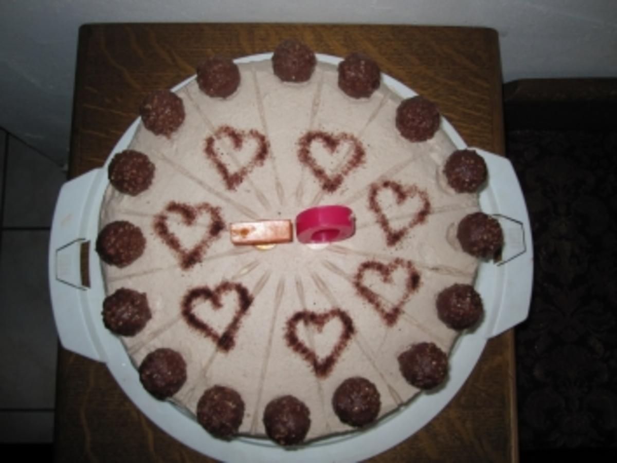Rocher- Torte (Ferrero) - Rezept - Bild Nr. 2