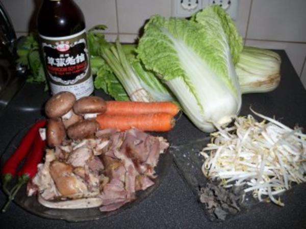 Asiatische Kohlsuppe mit Entenfleisch - Rezept - kochbar.de