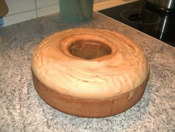 Rezept: Tortenboden für einen Frankfurter Kranz Tortenboden für einen Frankfurter Kranz - Rezept