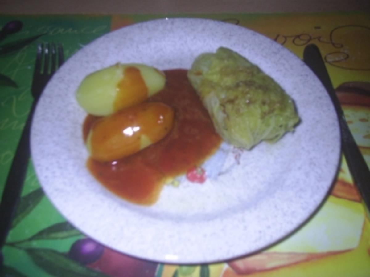 Wirsingroulade mit Wirsing und Hackfleisch gemischt - Rezept mit Bild ...