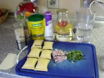 Maultascherln mit Kräutersauce - Rezept - Bild Nr. 2