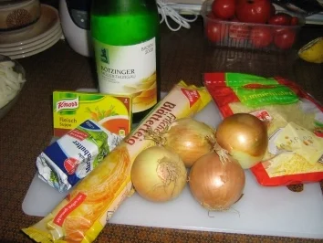 Badisches Zwiebelsüpple mit Haube - Rezept - Bild Nr. 2