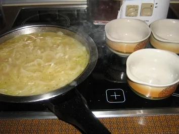 Badisches Zwiebelsüpple mit Haube - Rezept - Bild Nr. 6