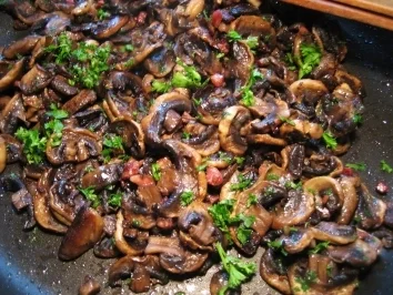 Rezept: Klare Champignonsuppe ... Bild Nr. 2 Klare Champignonsuppe ... - Rezept - Bild Nr. 2