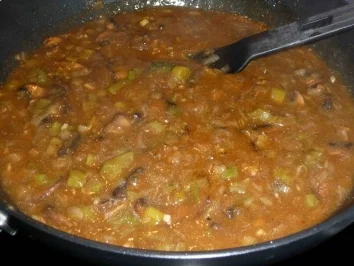 Rezept: Rollbraten mit Pilz-Lauch-Soße und Spätzle Bild Nr. 11 Rollbraten mit Pilz-Lauch-Soße und Spätzle - Rezept - Bild Nr. 11